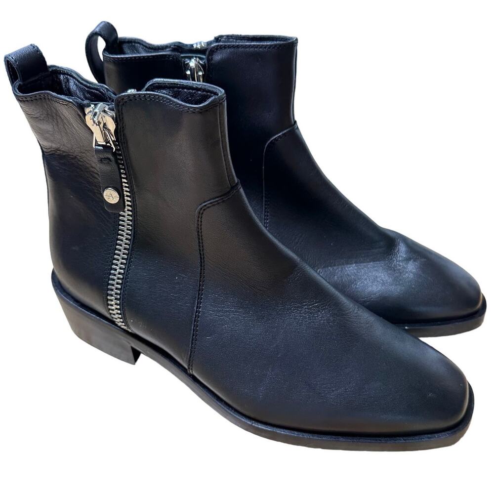 Aquatalia NWOB Colbie Weatherproof Black Leather Bootie Size 9M Side Zip Moto